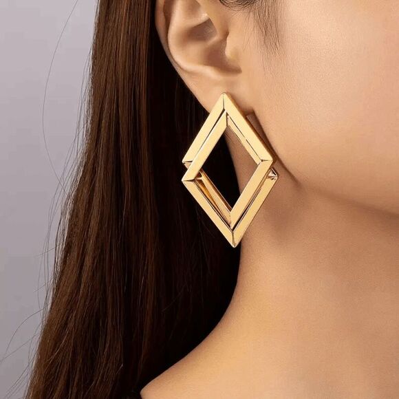 Diamond Shaped Geometric Double Layered Earrings - Picture 5 of 5